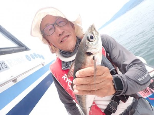 チームDLの皆さん、シロギス五目・アマダイ五目リレーで。シロギスアタリ少なく。ホウボウ、カワハギ、タマカンゾウビラメ、ヒメジ、ワカシなど五目達成できました。サムネイル