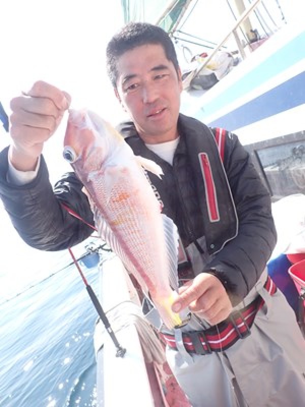 釣り船出船中です。サムネイル